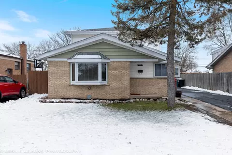 12416 S Loveland St, Alsip, IL 60803