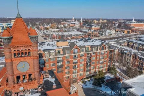 255 E Liberty Dr #303-2, Wheaton, IL 60187