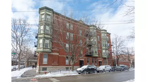 1342 N North Park Ave #4, Chicago, IL 60610