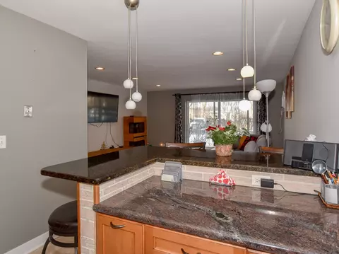239 N Mill Rd #116A, Addison, IL 60101 photo 9