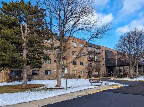 239 N Mill Rd #116A, Addison, IL 60101
