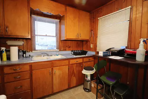 301 Daly Ave, Morris, IL 60450 photo 7
