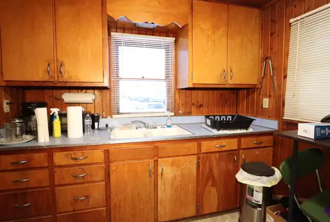 301 Daly Ave, Morris, IL 60450 photo 6