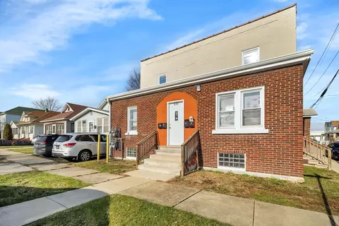 121 E Webster St, Joliet, IL 60432 photo 2