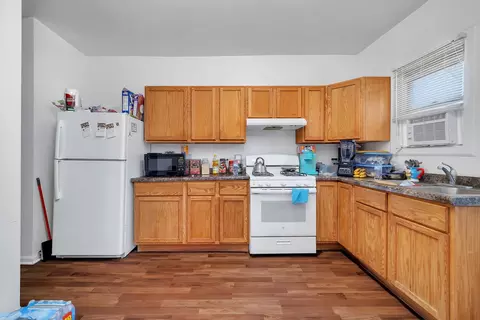 121 E Webster St, Joliet, IL 60432 photo 17