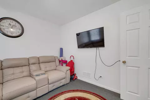 121 E Webster St, Joliet, IL 60432 photo 7