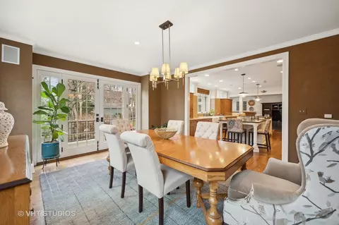 Dining - 700 Indian Rd, Glenview, IL 60025 photo 1 of 1