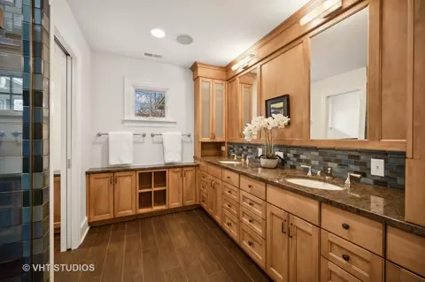 Bath - 700 Indian Rd, Glenview, IL 60025 photo 1 of 3