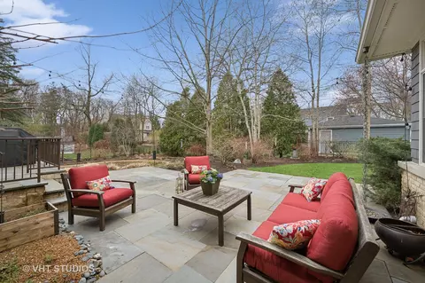 Exterior - 700 Indian Rd, Glenview, IL 60025 photo 12 of 17