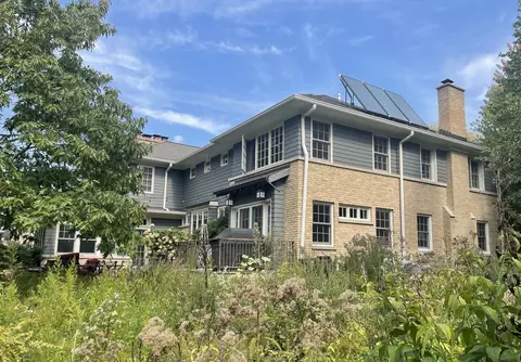 Exterior - 700 Indian Rd, Glenview, IL 60025 photo 14 of 17