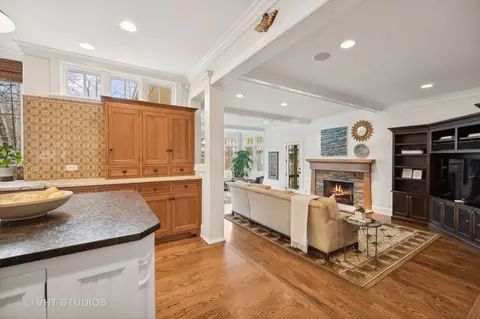 Kitchen - 700 Indian Rd, Glenview, IL 60025 photo 2 of 5