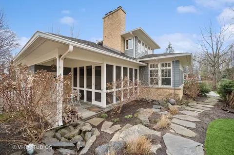 Exterior - 700 Indian Rd, Glenview, IL 60025 photo 9 of 17