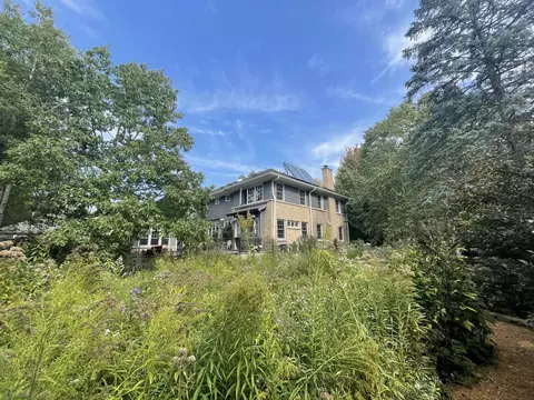 Exterior - 700 Indian Rd, Glenview, IL 60025 photo 5 of 17