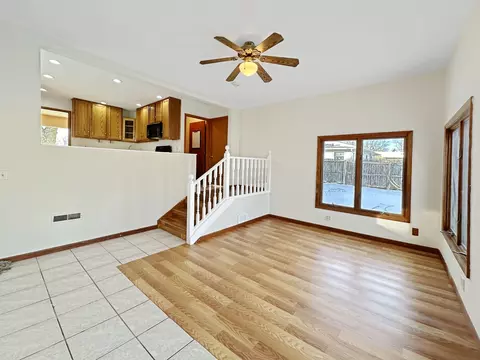 15633 S Benson Ave, Plainfield, IL 60544 photo 3