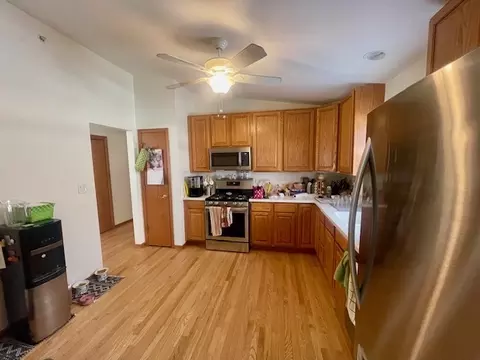 208 Valley Dr, Oakwood Hills, IL 60013 photo 3