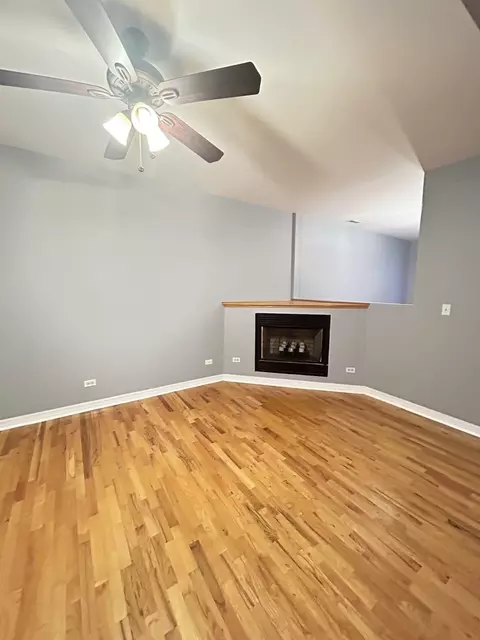 1419 E 68th St #3, Chicago, IL 60637 photo 2