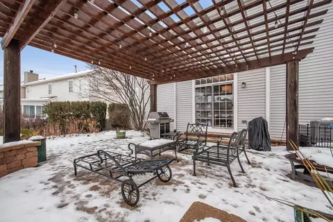 712 Eagle Brook Ln, Naperville, IL 60565 photo 39