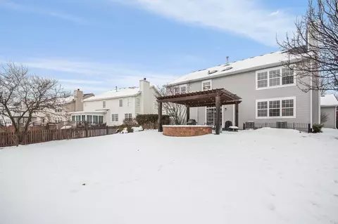 712 Eagle Brook Ln, Naperville, IL 60565 photo 35