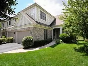 223 Wildflower Ln, La Grange, IL 60525