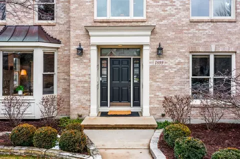 1899 Eldorado Dr, Geneva, IL 60134 photo 2