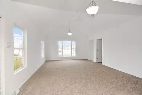 203 W Cherry St, Le Roy, IL 61752 photo 3