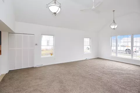 203 W Cherry St, Le Roy, IL 61752 photo 7