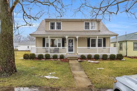 211 S Pine St, Buckley, IL 60918