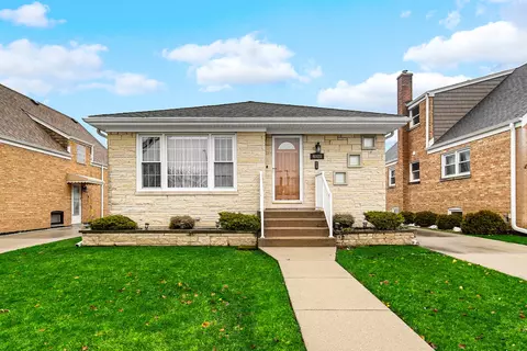 4921 N Neenah Ave, Chicago, IL 60656