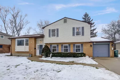 1454 E Gloria Dr, Palatine, IL 60074