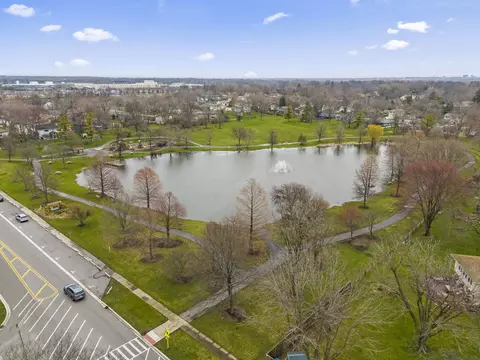 View/Area - 1967 Briarcliffe Blvd, Wheaton, IL 60189 photo 10 of 10