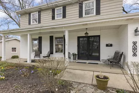 1967 Briarcliffe Blvd, Wheaton, IL 60189