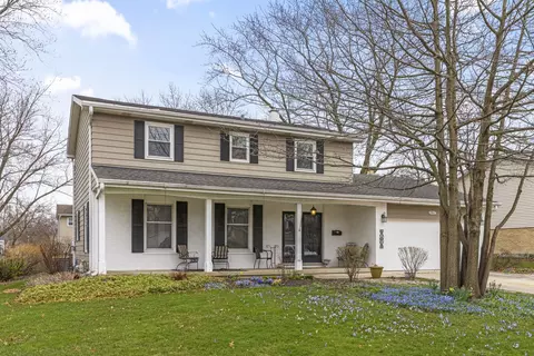 Exterior - 1967 Briarcliffe Blvd, Wheaton, IL 60189 photo 2 of 7