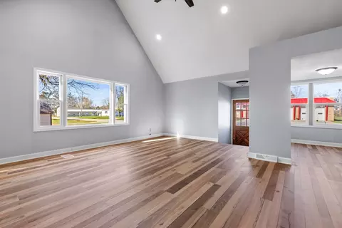 109 E Main St, Winnebago, IL 61088 photo 3