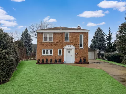 8148 W Oak Ln, Niles, IL 60714