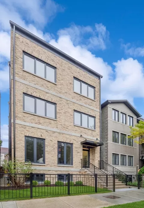 3651 N Damen Ave #3, Chicago, IL 60618