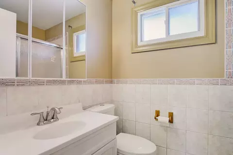 619 Maple Ct, Mount Prospect, IL 60056 photo 23