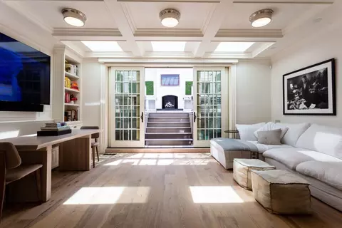 Other - 105 E Bellevue Pl, Chicago, IL 60611 photo 1 of 2