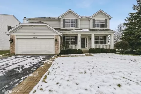 39410 Castleford Ln, Beach Park, IL 60083