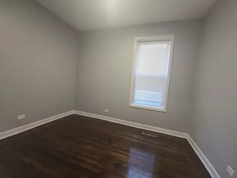 358 E 70th Pl, Chicago, IL 60637 photo 9