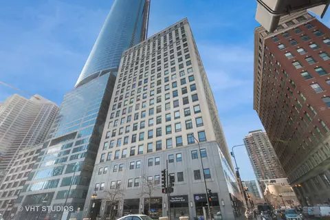 910 S Michigan Ave #1204, Chicago, IL 60605