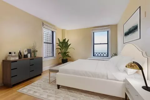 5555 S Everett Ave #C8, Chicago, IL 60637 photo 12
