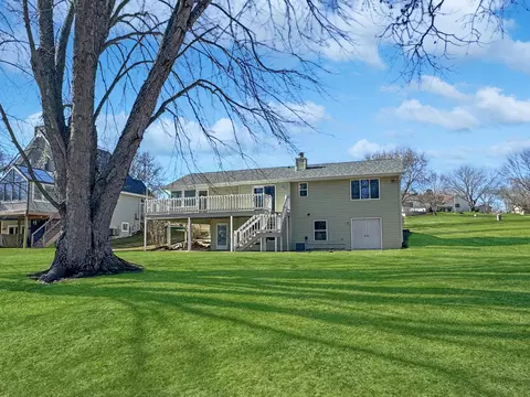 Exterior - 2262 Breckenboro Dr, Davis, IL 61019 photo 2 of 19