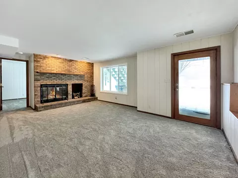Living - 2262 Breckenboro Dr, Davis, IL 61019 photo 5 of 5