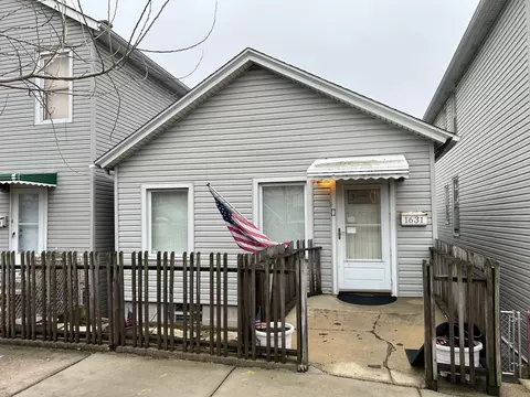 1631 W 32nd St, Chicago, IL 60608