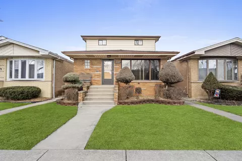 6922 W 64th Pl, Chicago, IL 60638