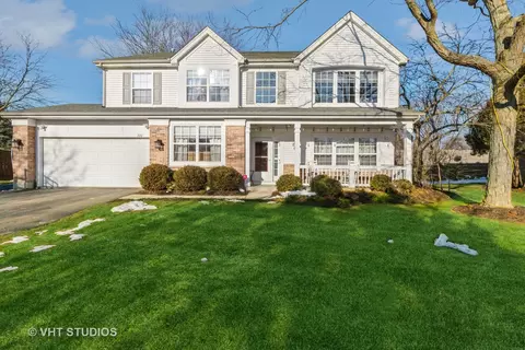 226 Lexington Ct, Grayslake, IL 60030
