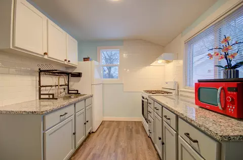 1238 Dearborn Ave, Aurora, IL 60505 photo 7