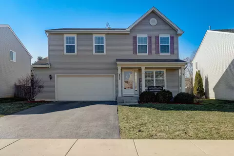803 Glen Cove Ln, Pingree Grove, IL 60140