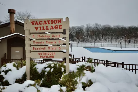 45 Nassau Colony #7, Fox Lake, IL 60020