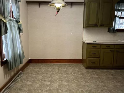 405 E 2nd St, Spring Valley, IL 61362 photo 17